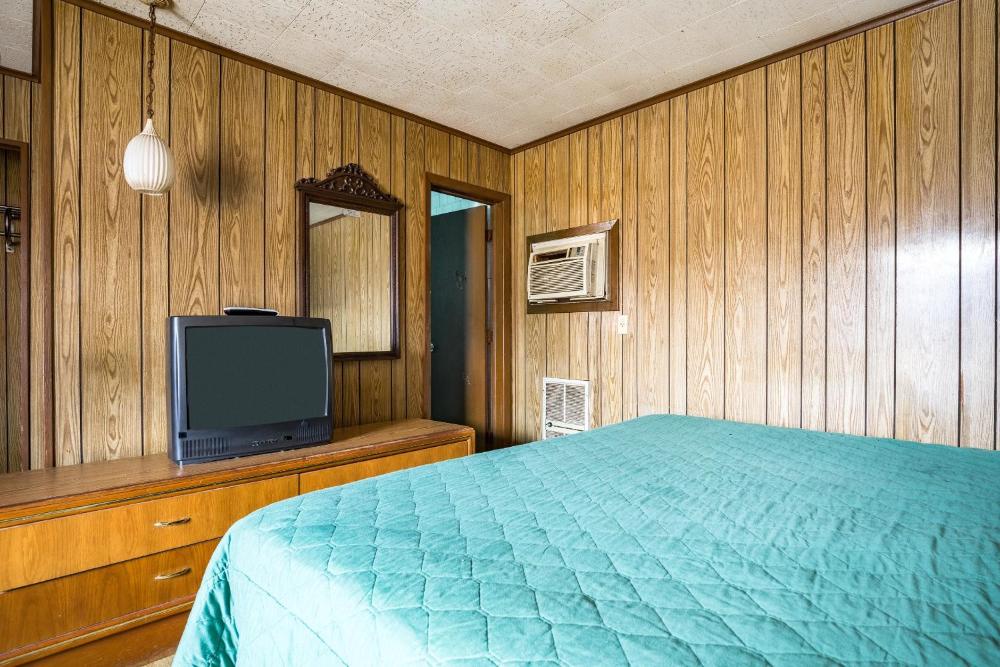 King Room interior